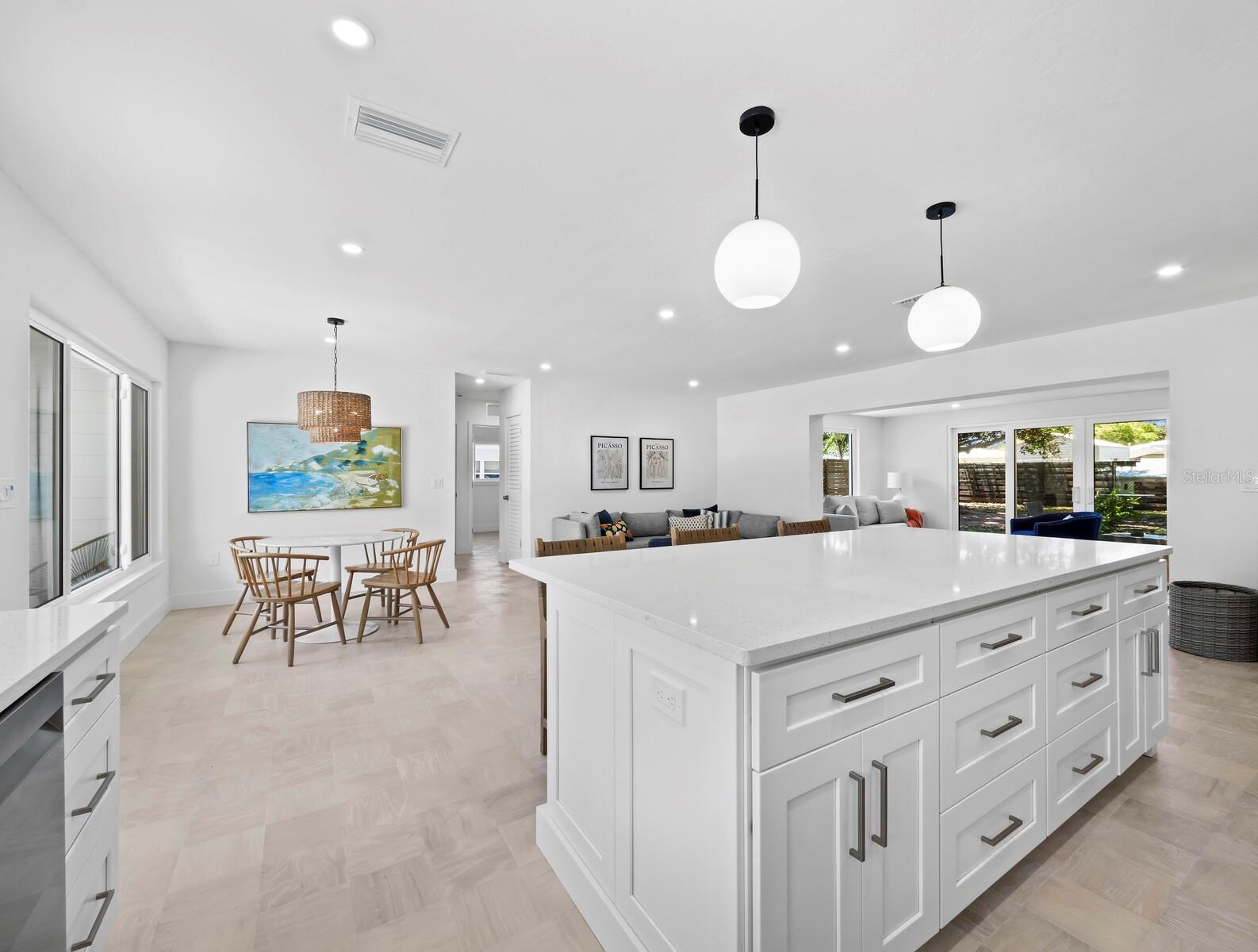 A4661742 Property Photo