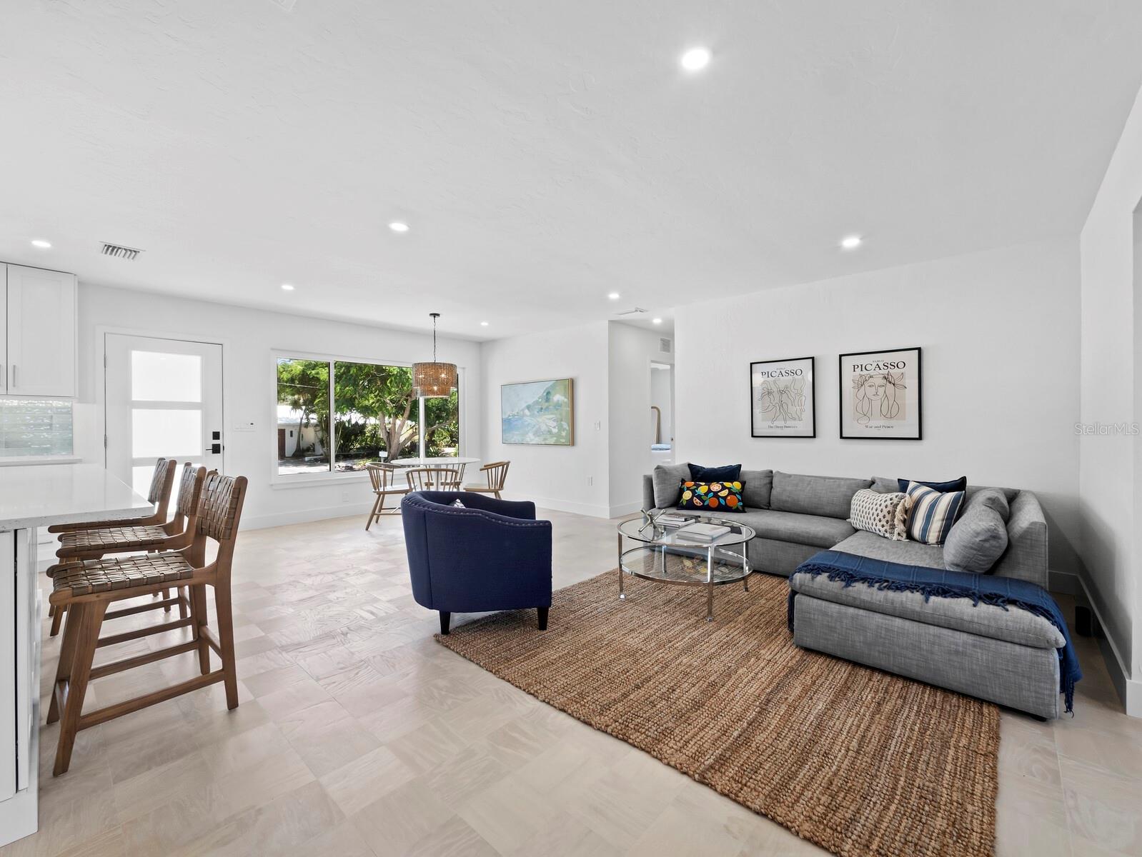 A4661742 Property Photo