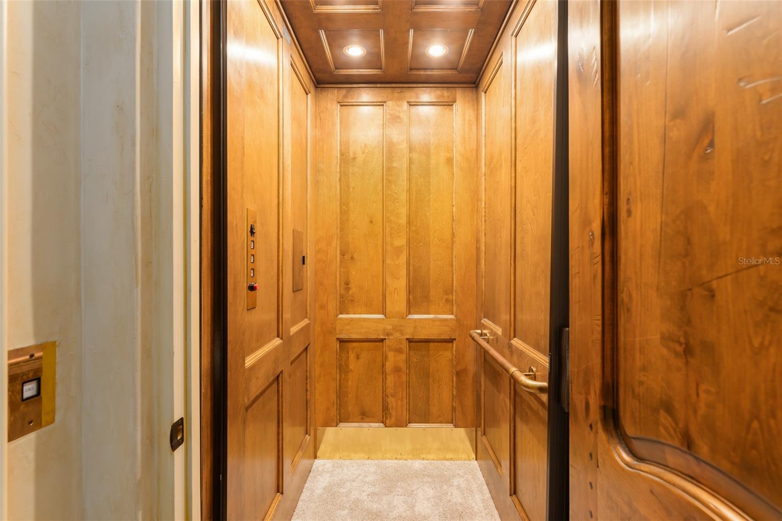 O6335062 Property Photo