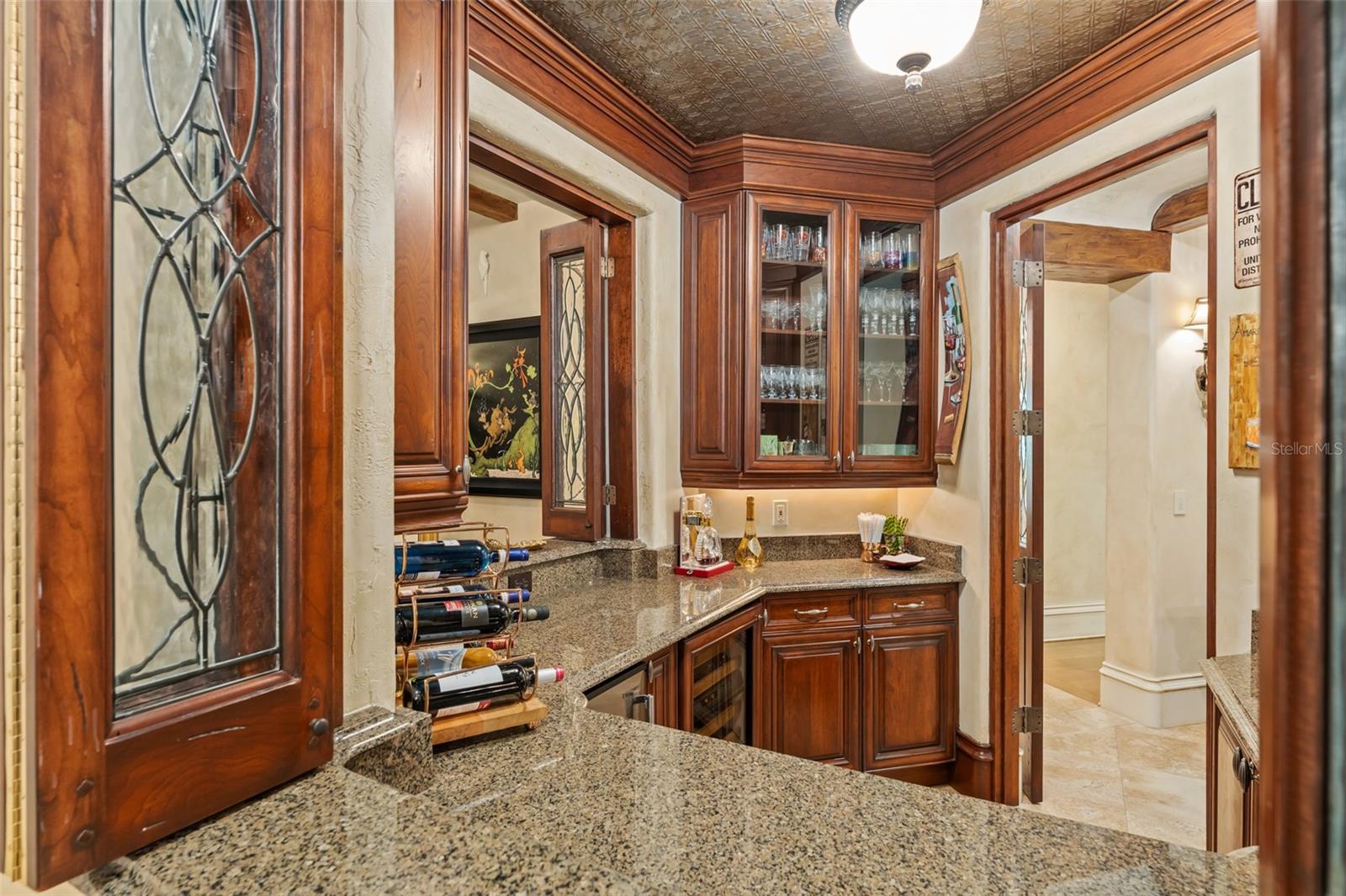 O6335062 Property Photo