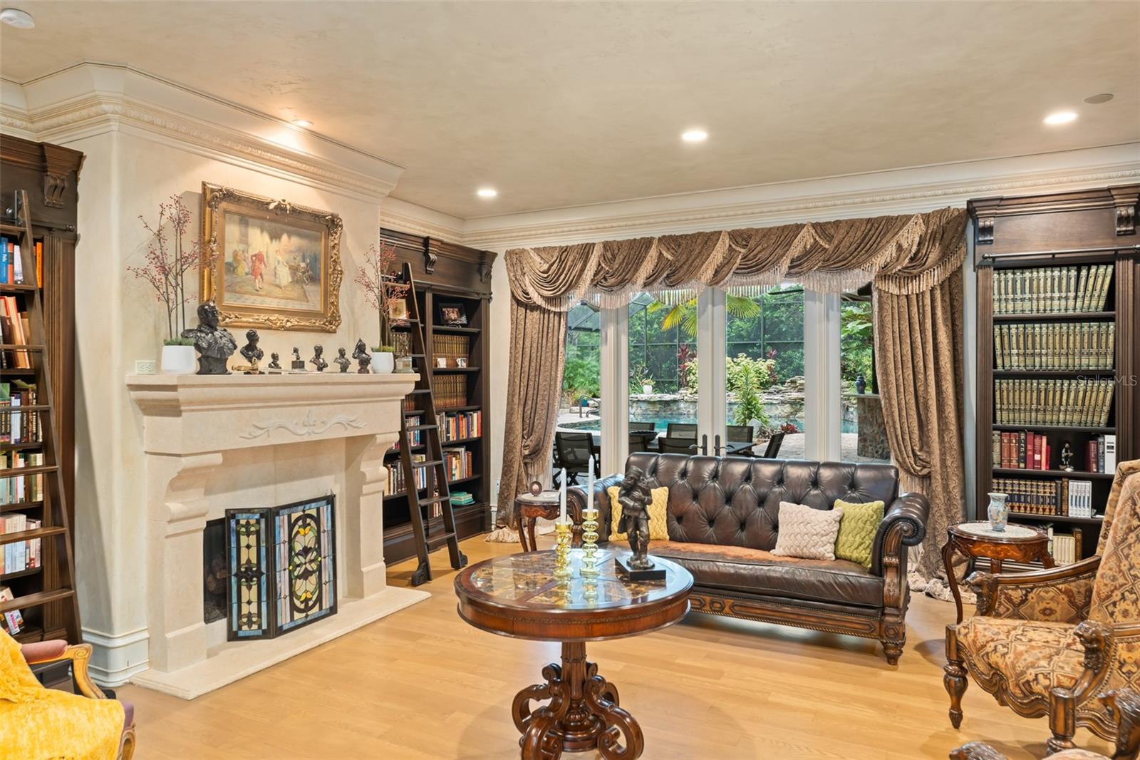 O6335062 Property Photo