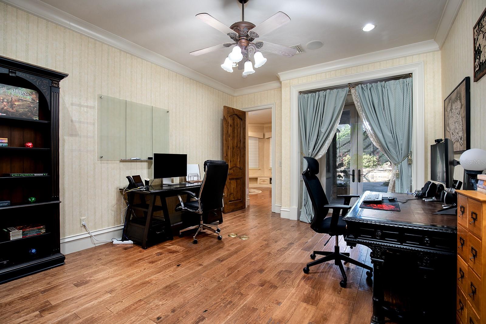 O6335062 Property Photo