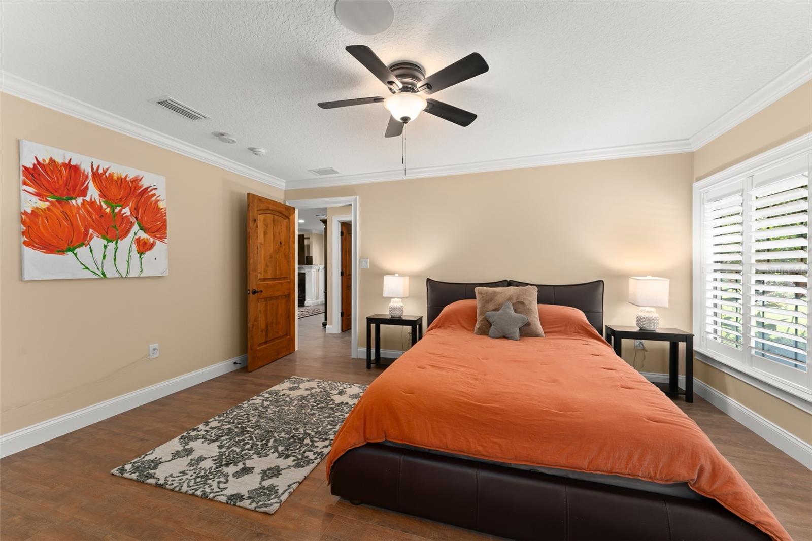 O6335062 Property Photo