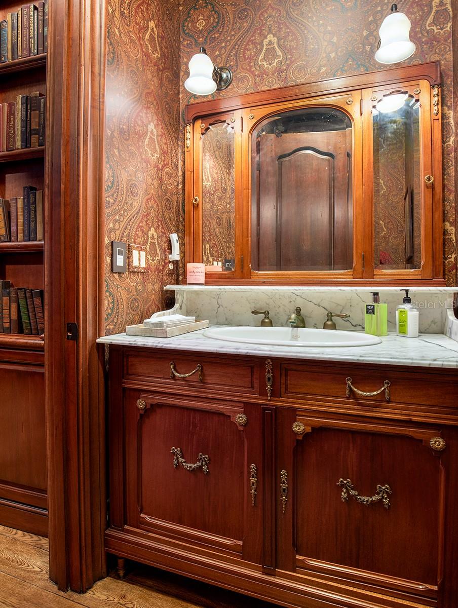 O6335062 Property Photo