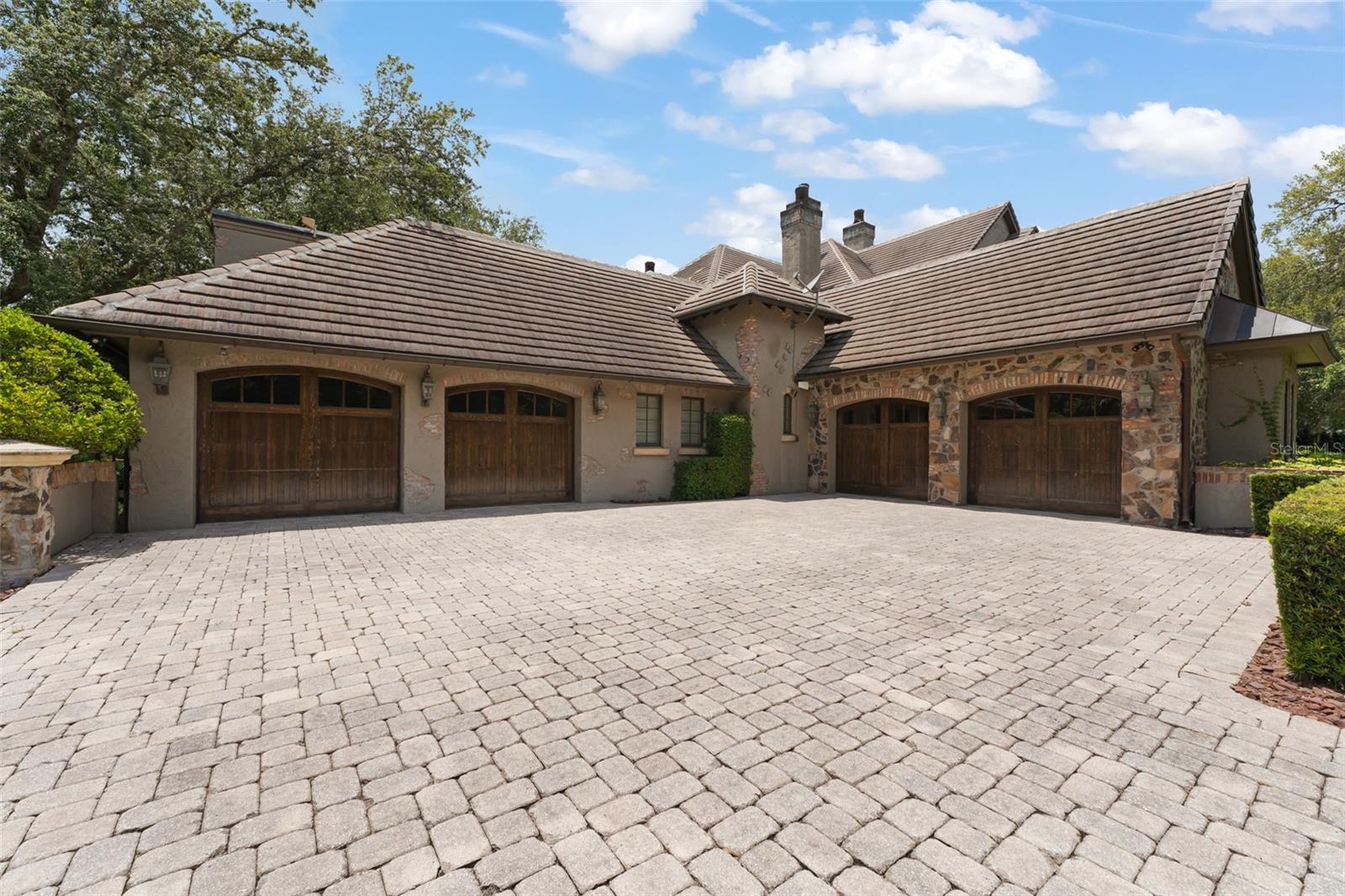 O6335062 Property Photo