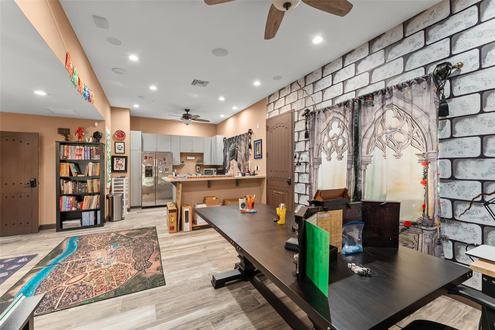 O6335062 Property Photo