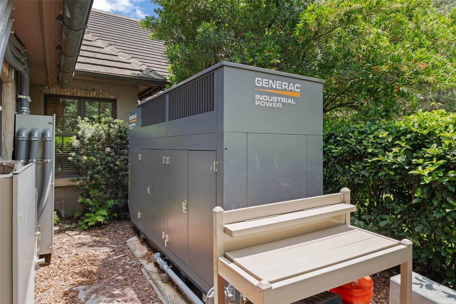 O6335062 Property Photo