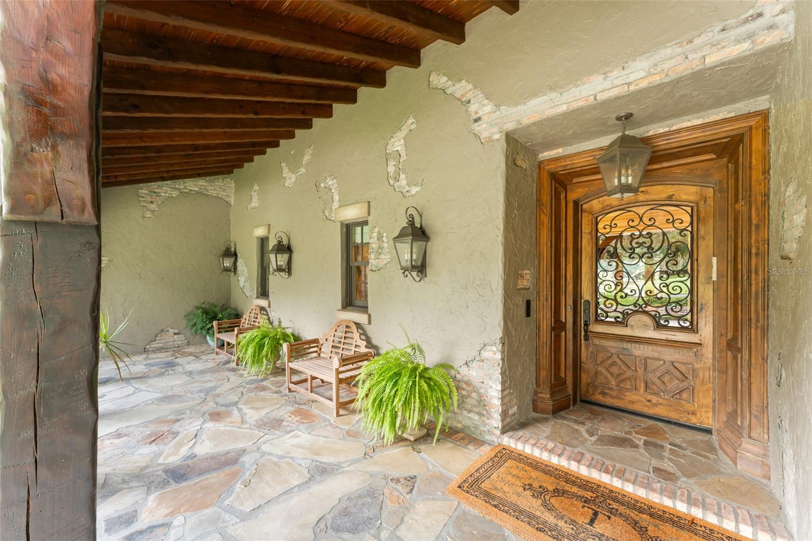 O6335062 Property Photo