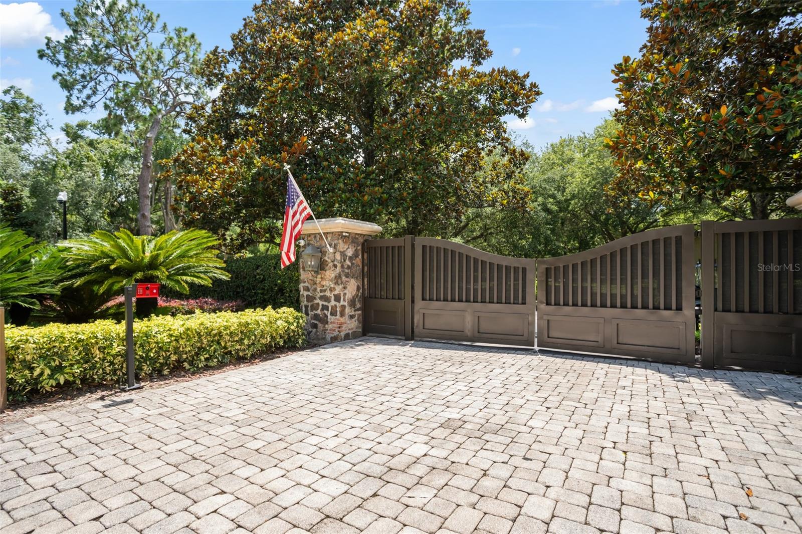 O6335062 Property Photo