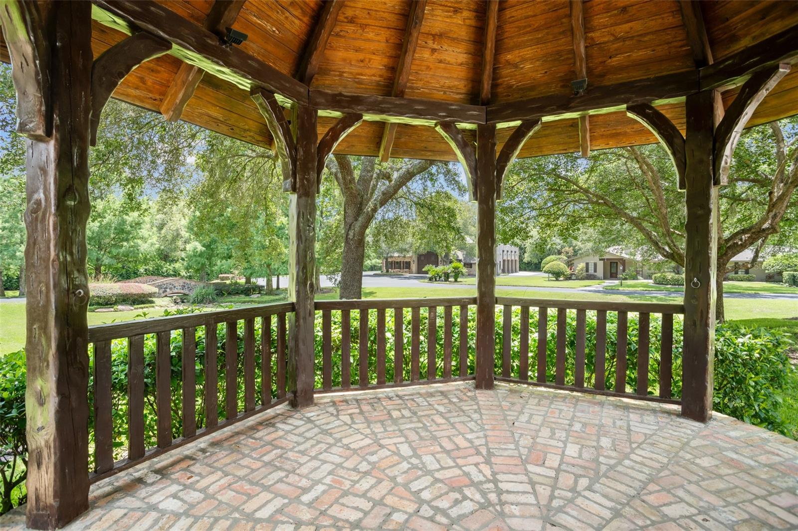 O6335062 Property Photo