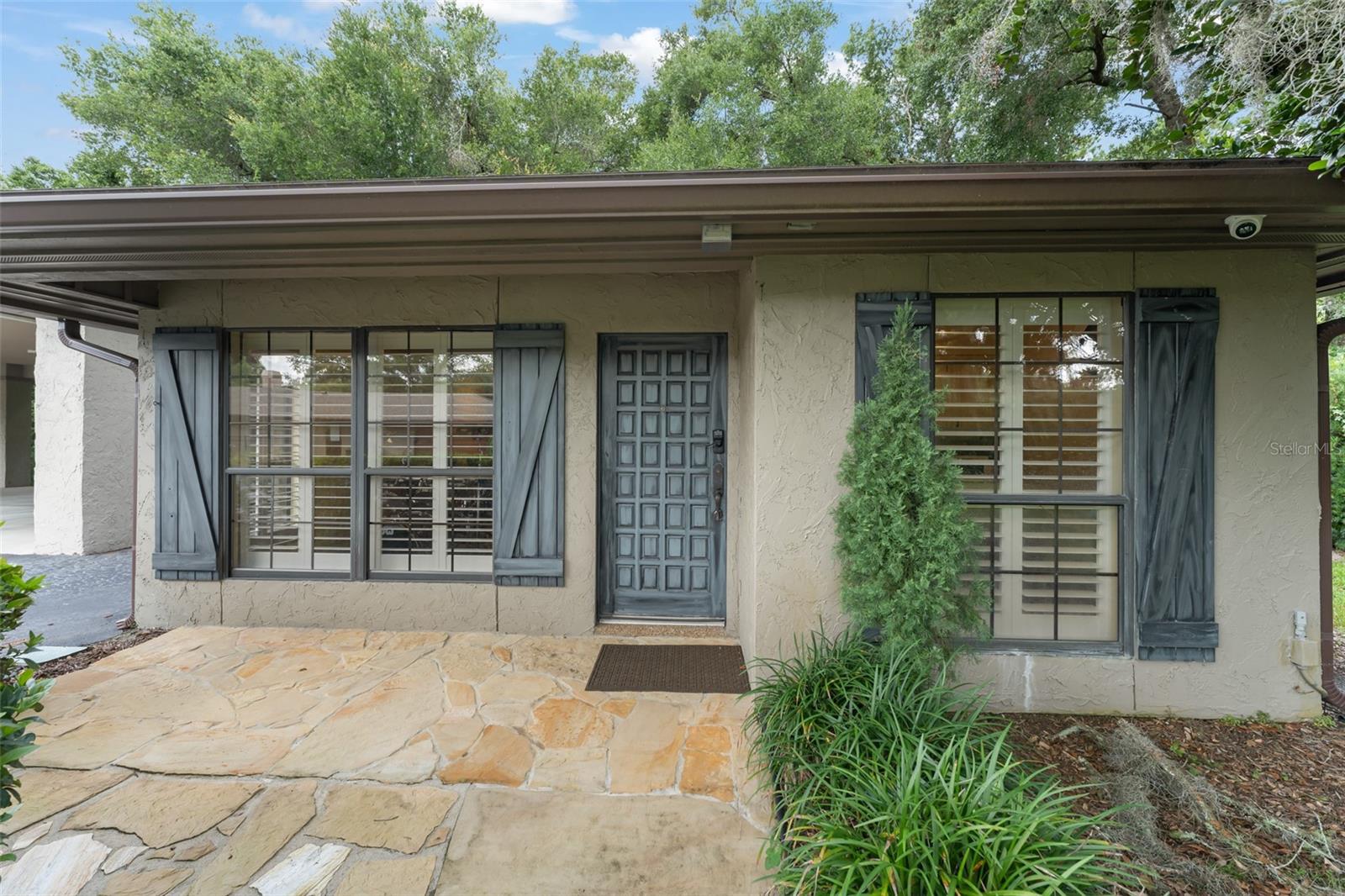 O6335062 Property Photo