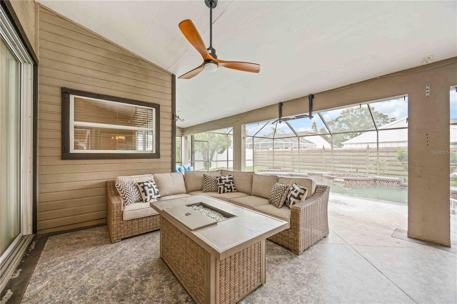 4518 DOVER STREET CIR E, BRADENTON, FL, 34203