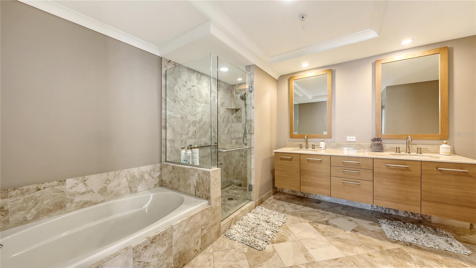 A4661807 Property Photo