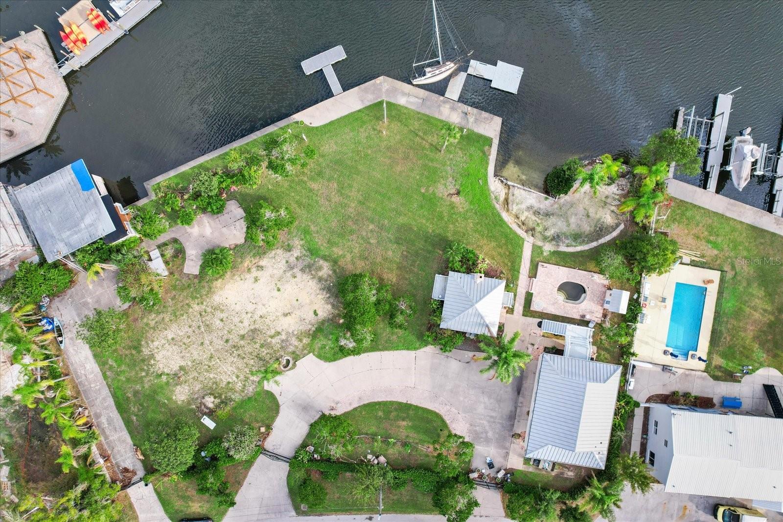 G5100737 Property Photo