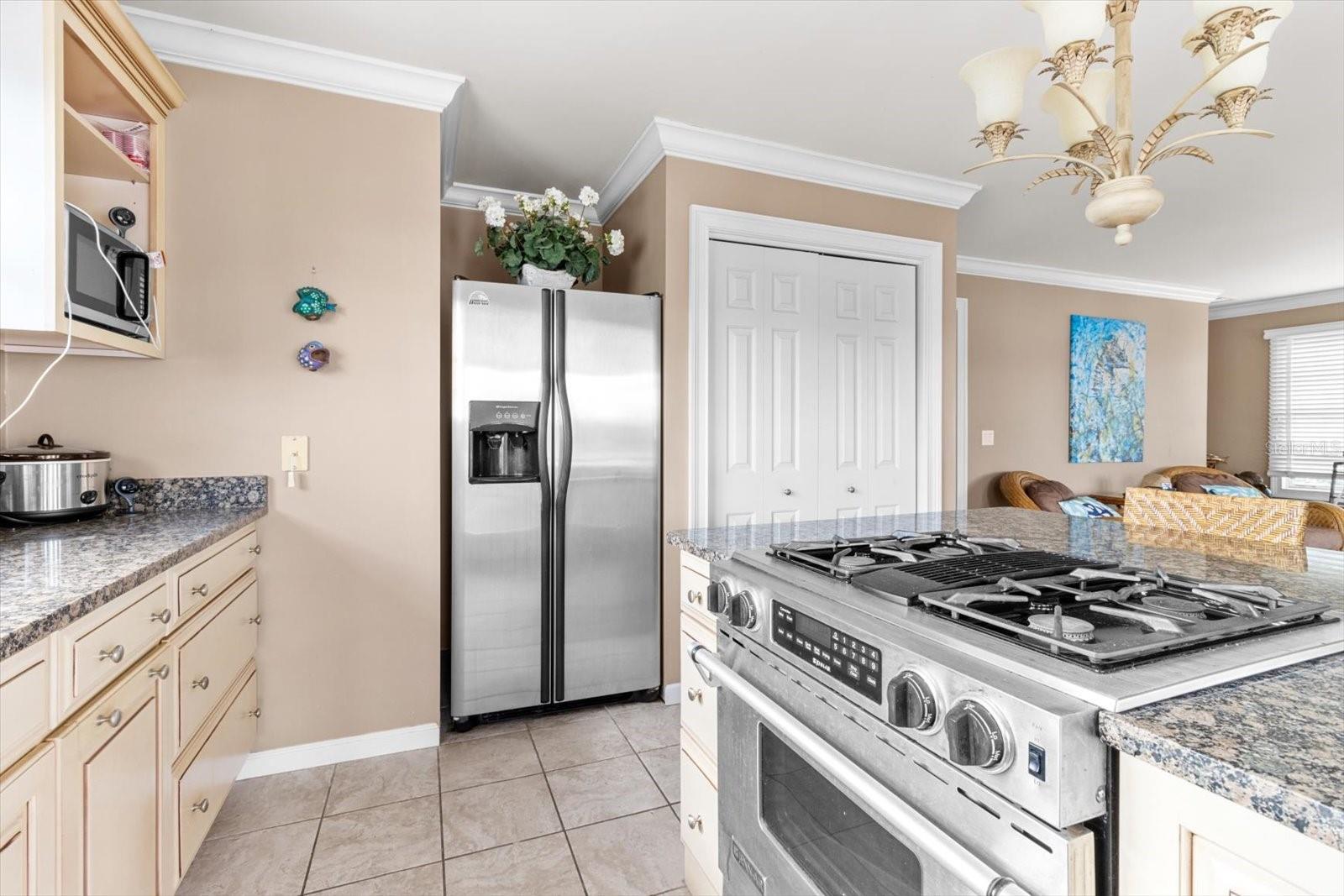 G5100737 Property Photo