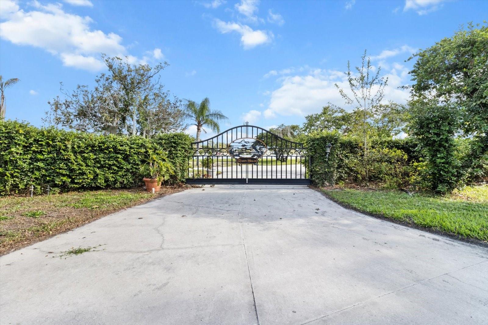 G5100737 Property Photo