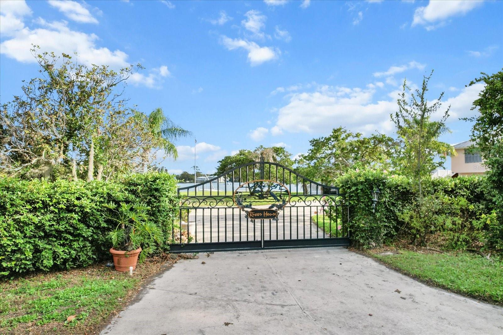 G5100737 Property Photo