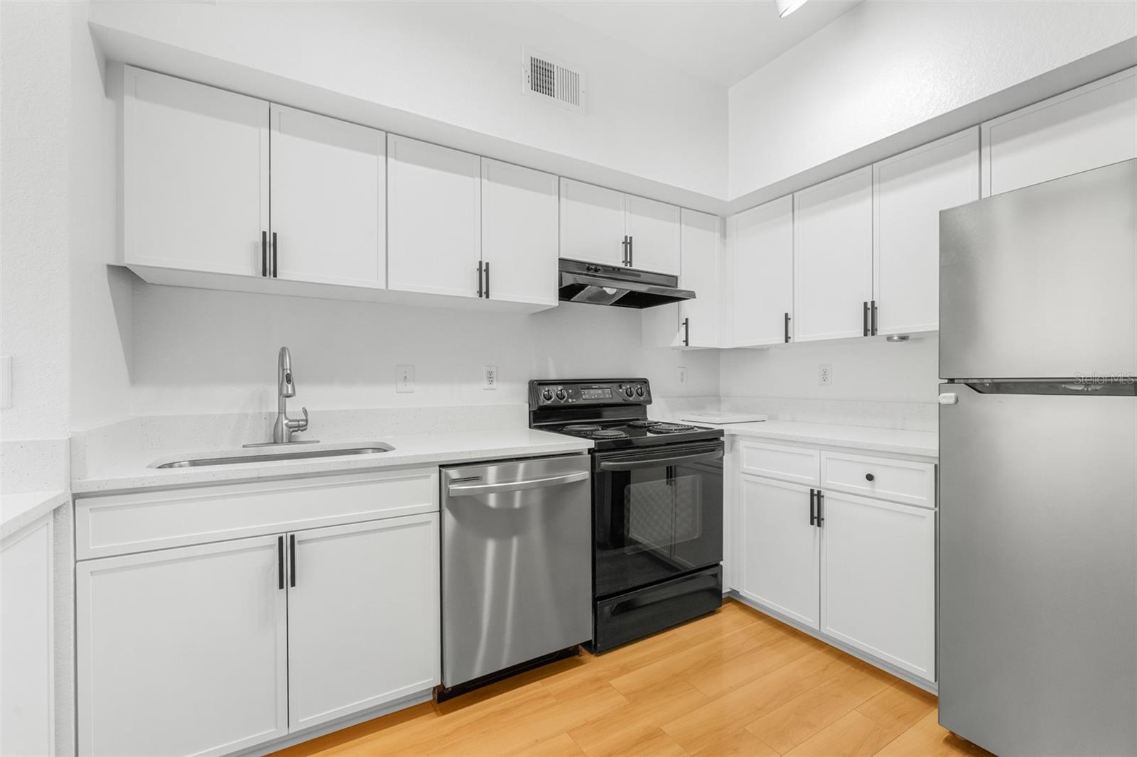 Contemporary Kitchen