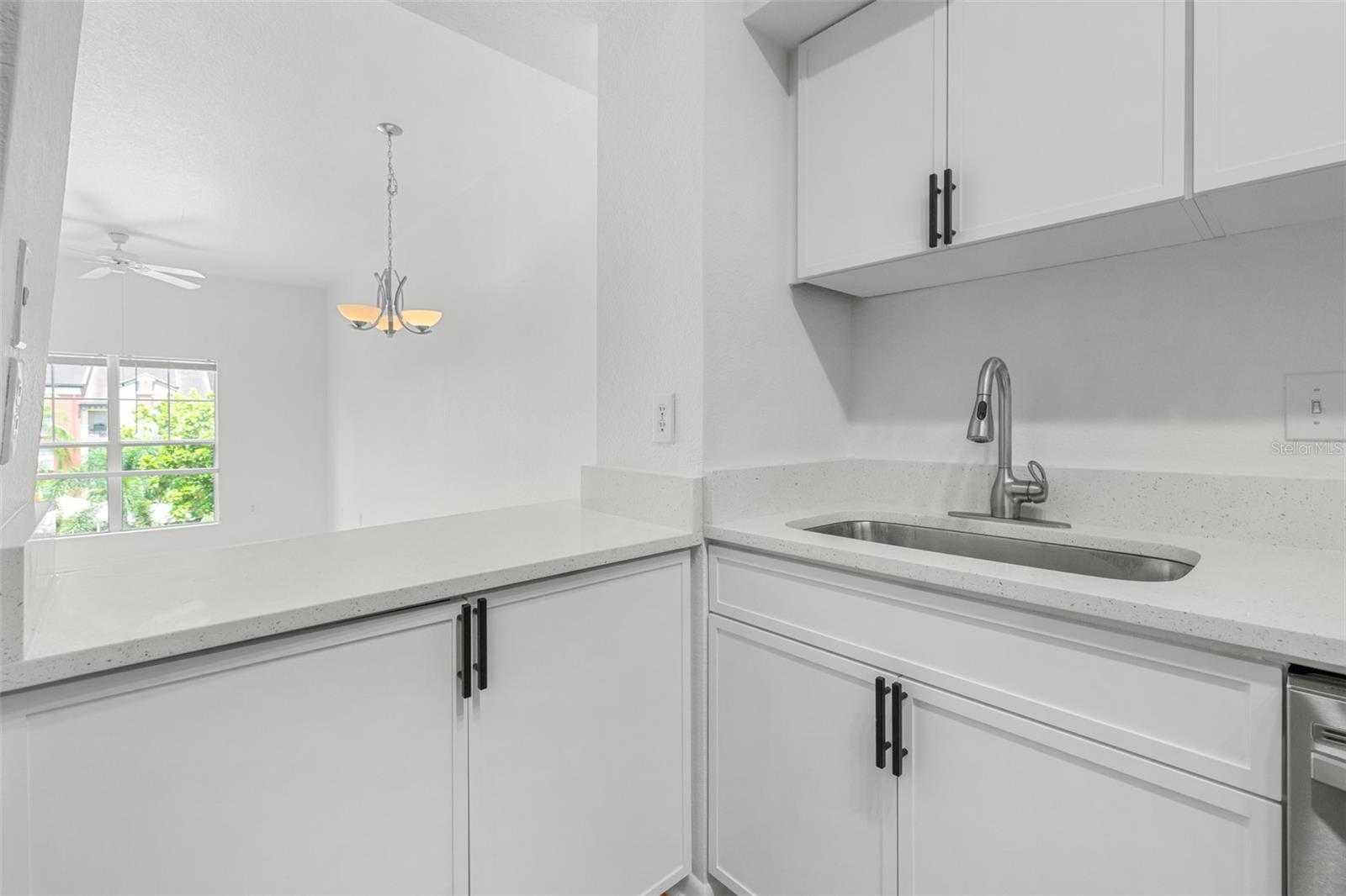 New quartz counters