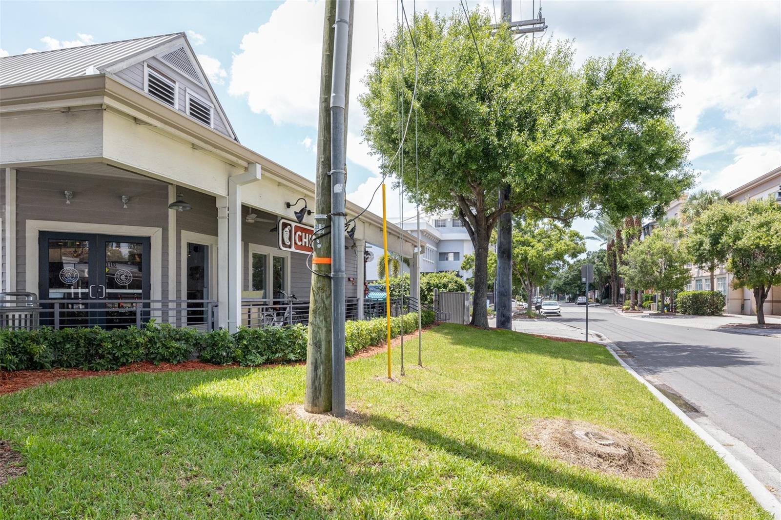 Restaurants within walking distance