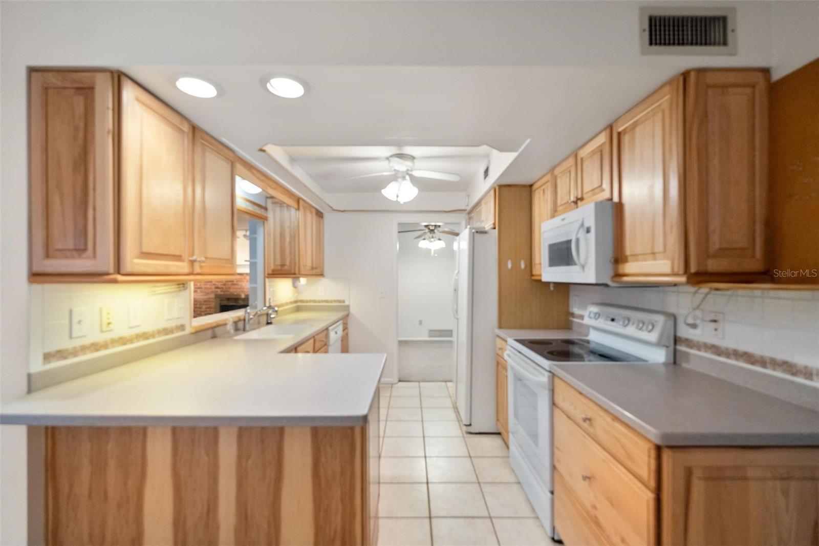 1353 VIEWTOP DR, CLEARWATER, FL, 33764