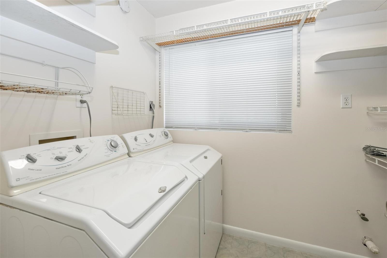 1353 VIEWTOP DR, CLEARWATER, FL, 33764