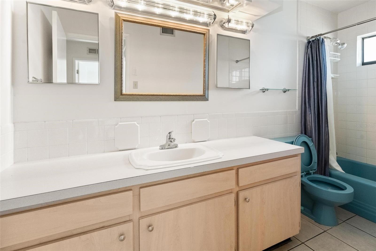 1353 VIEWTOP DR, CLEARWATER, FL, 33764