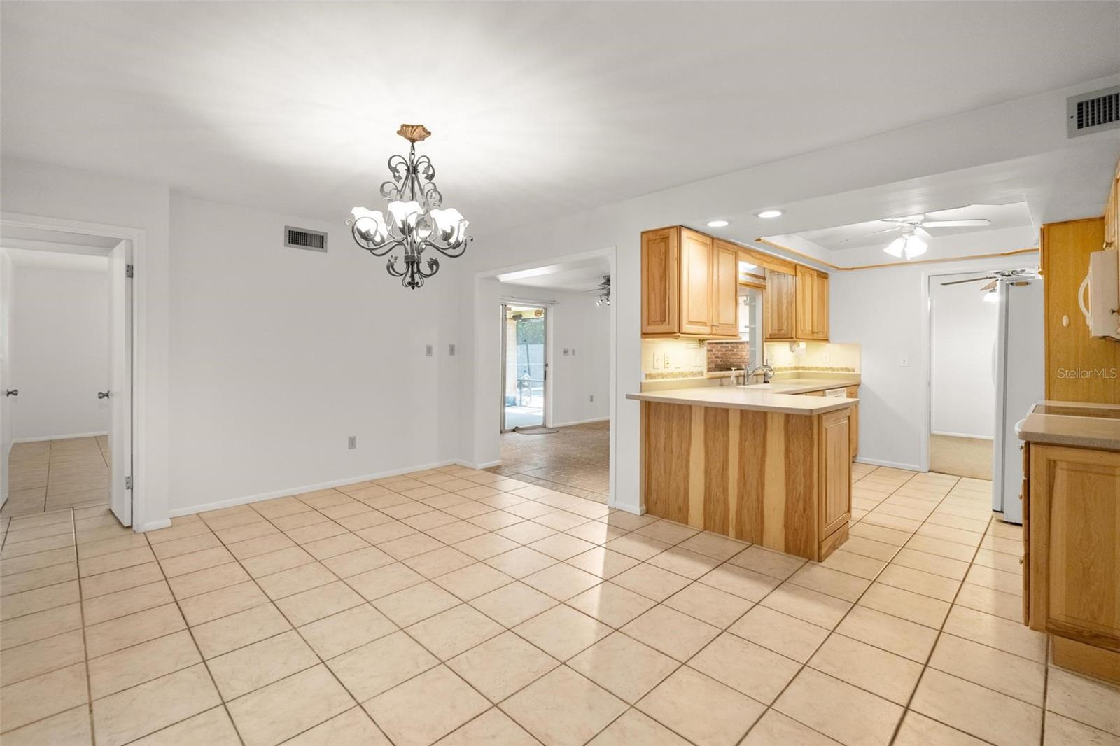 1353 VIEWTOP DR, CLEARWATER, FL, 33764