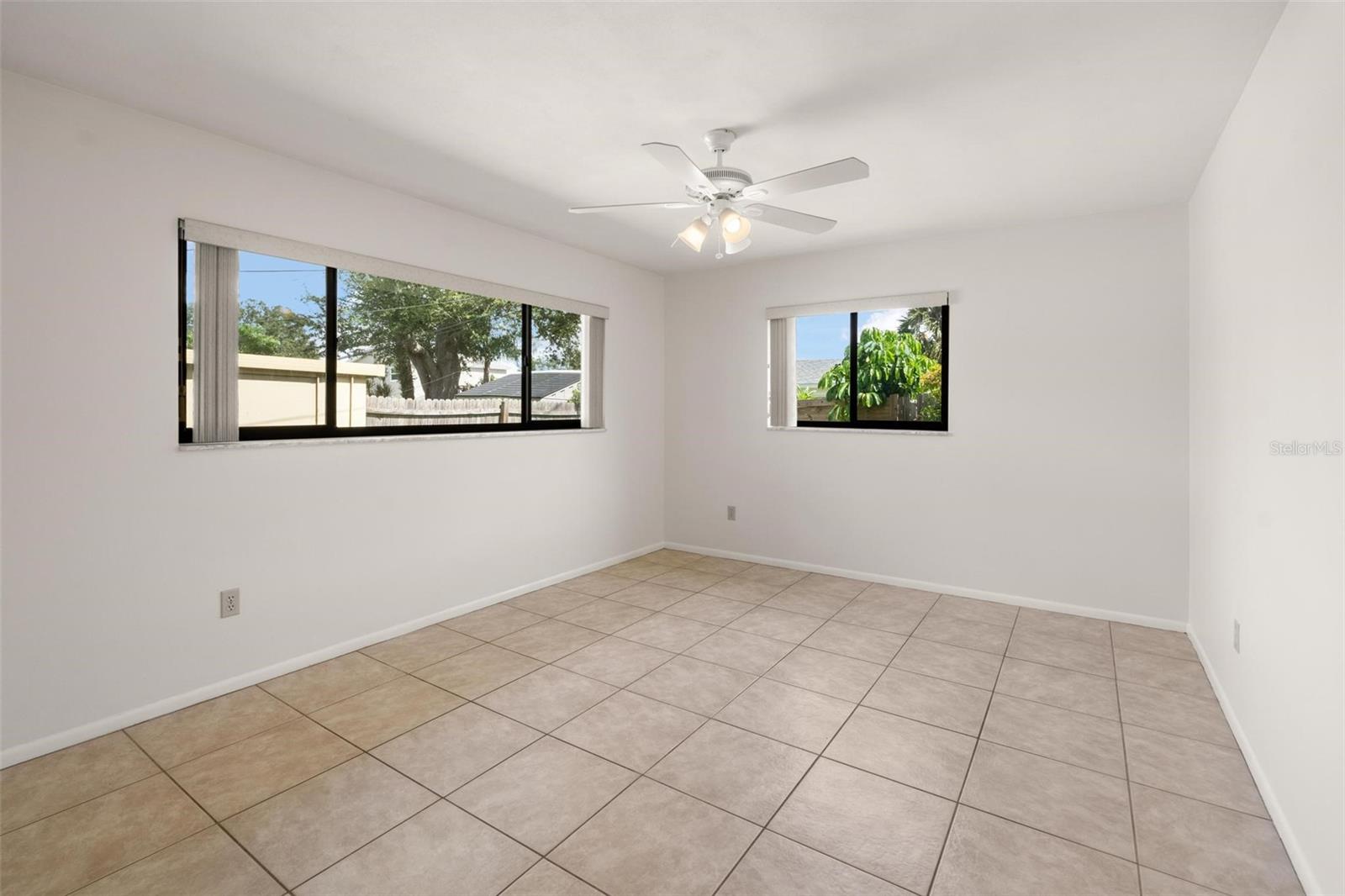 1353 VIEWTOP DR, CLEARWATER, FL, 33764