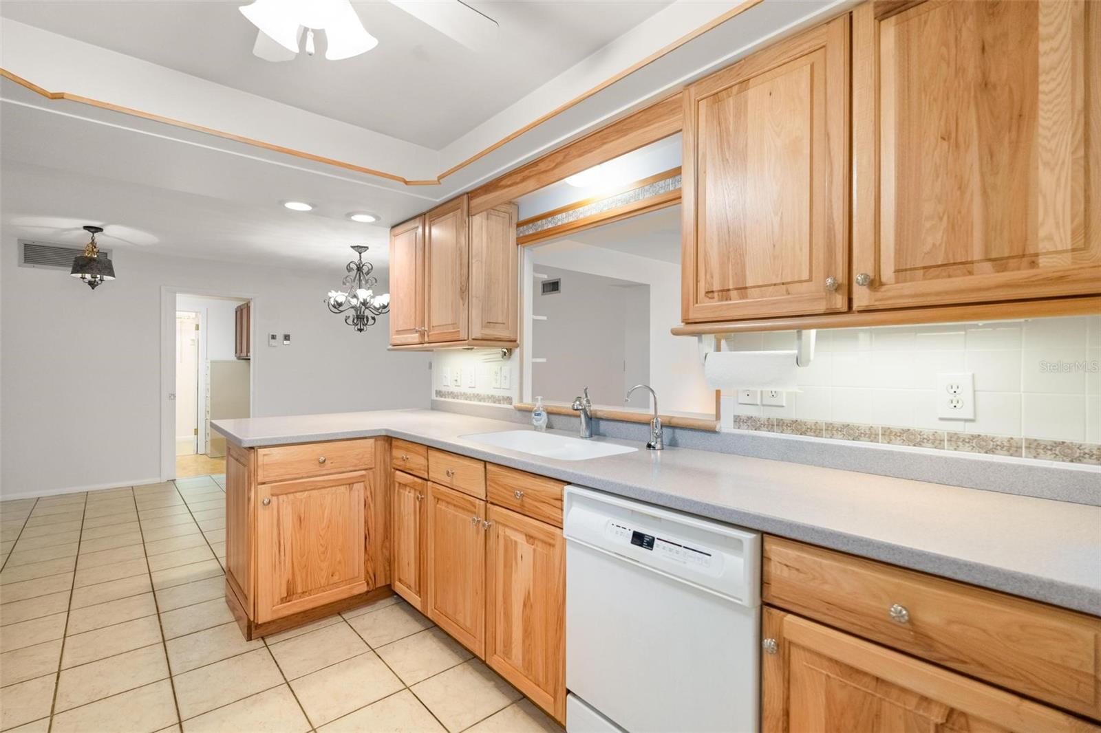 1353 VIEWTOP DR, CLEARWATER, FL, 33764