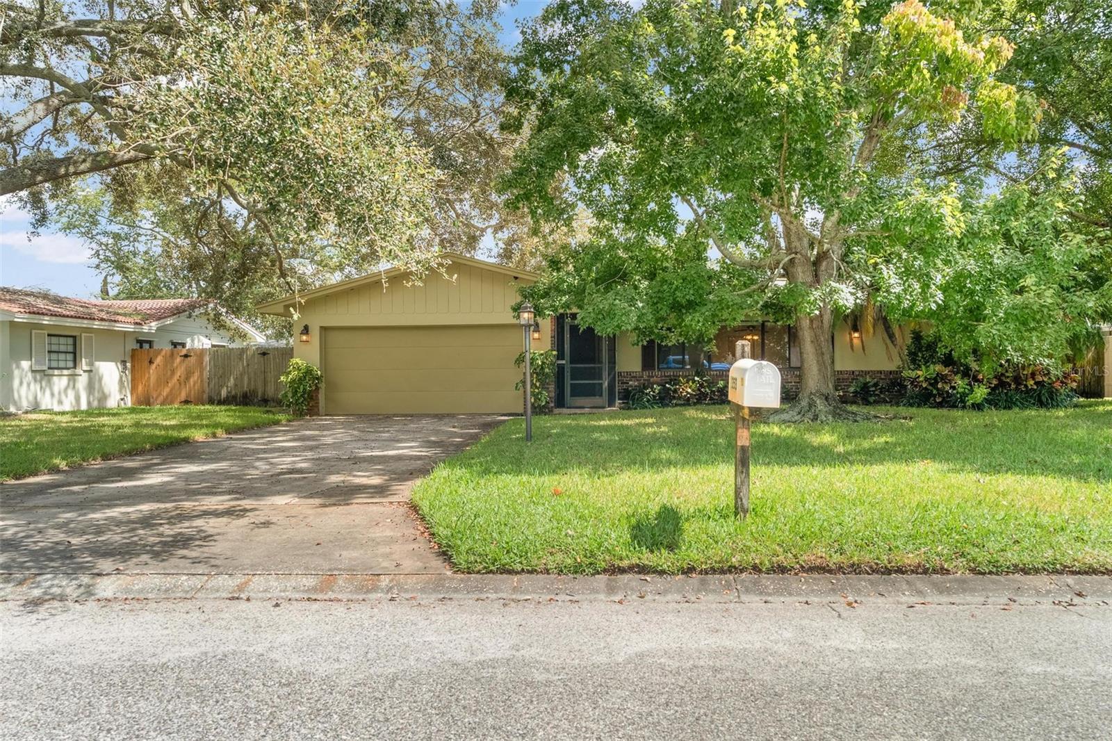 1353 VIEWTOP DR, CLEARWATER, FL, 33764