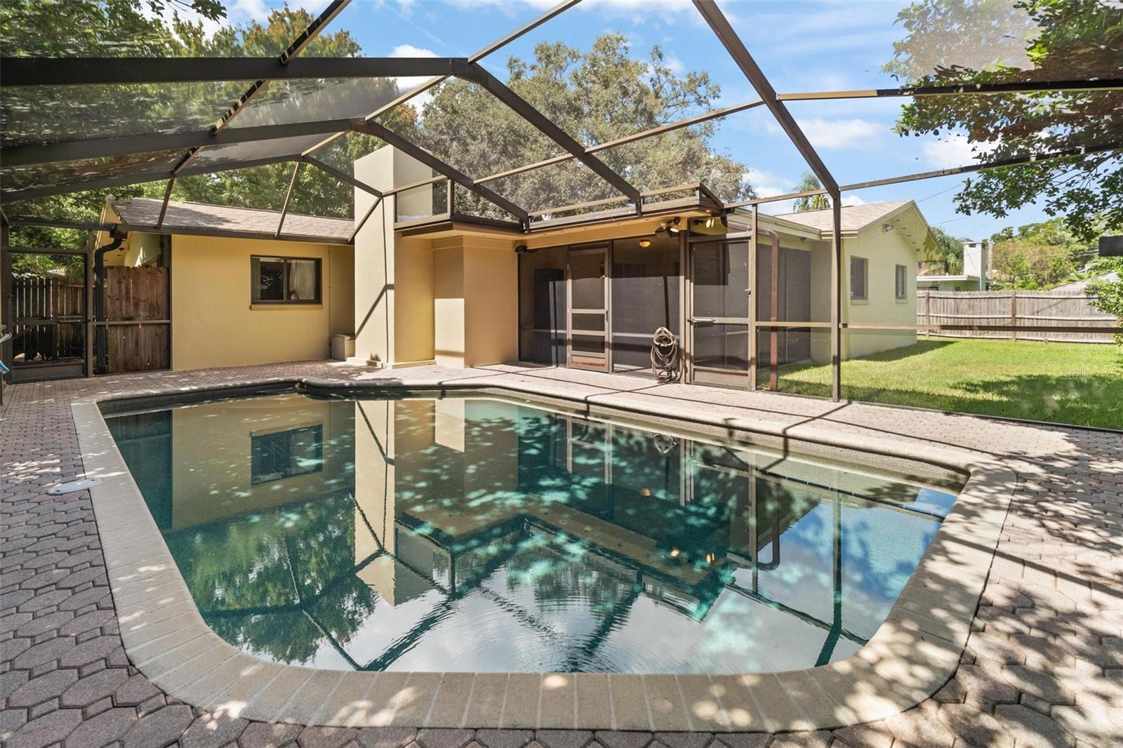 1353 VIEWTOP DR, CLEARWATER, FL, 33764