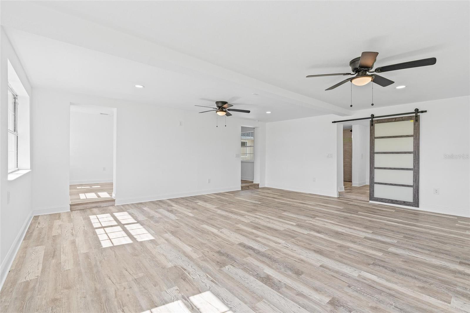 1518 LAKESIDE DR, DELAND, FL, 32720