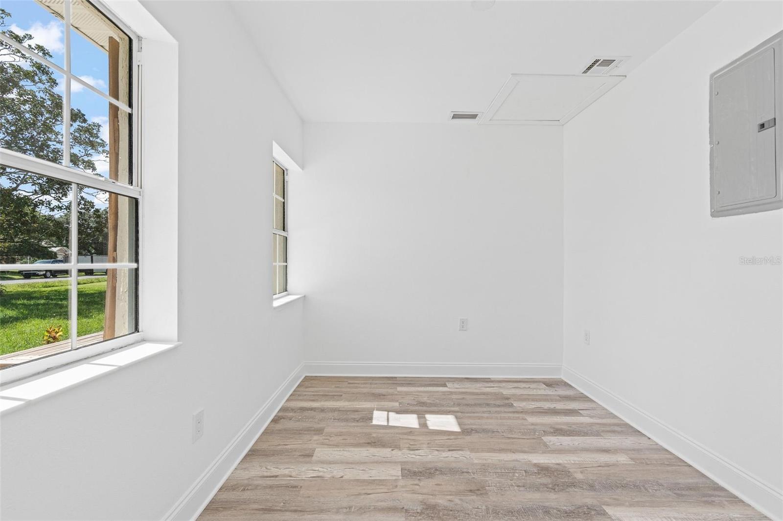 1518 LAKESIDE DR, DELAND, FL, 32720