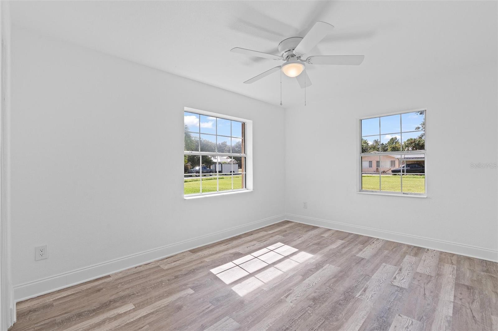 1518 LAKESIDE DR, DELAND, FL, 32720