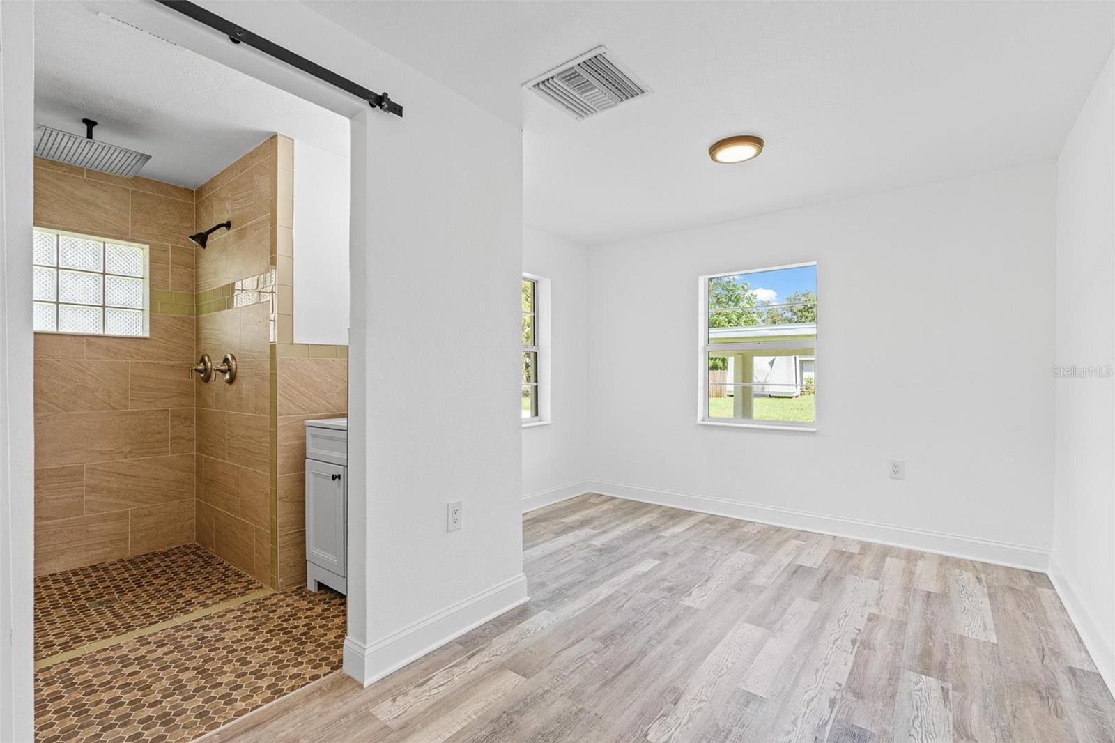 1518 LAKESIDE DR, DELAND, FL, 32720