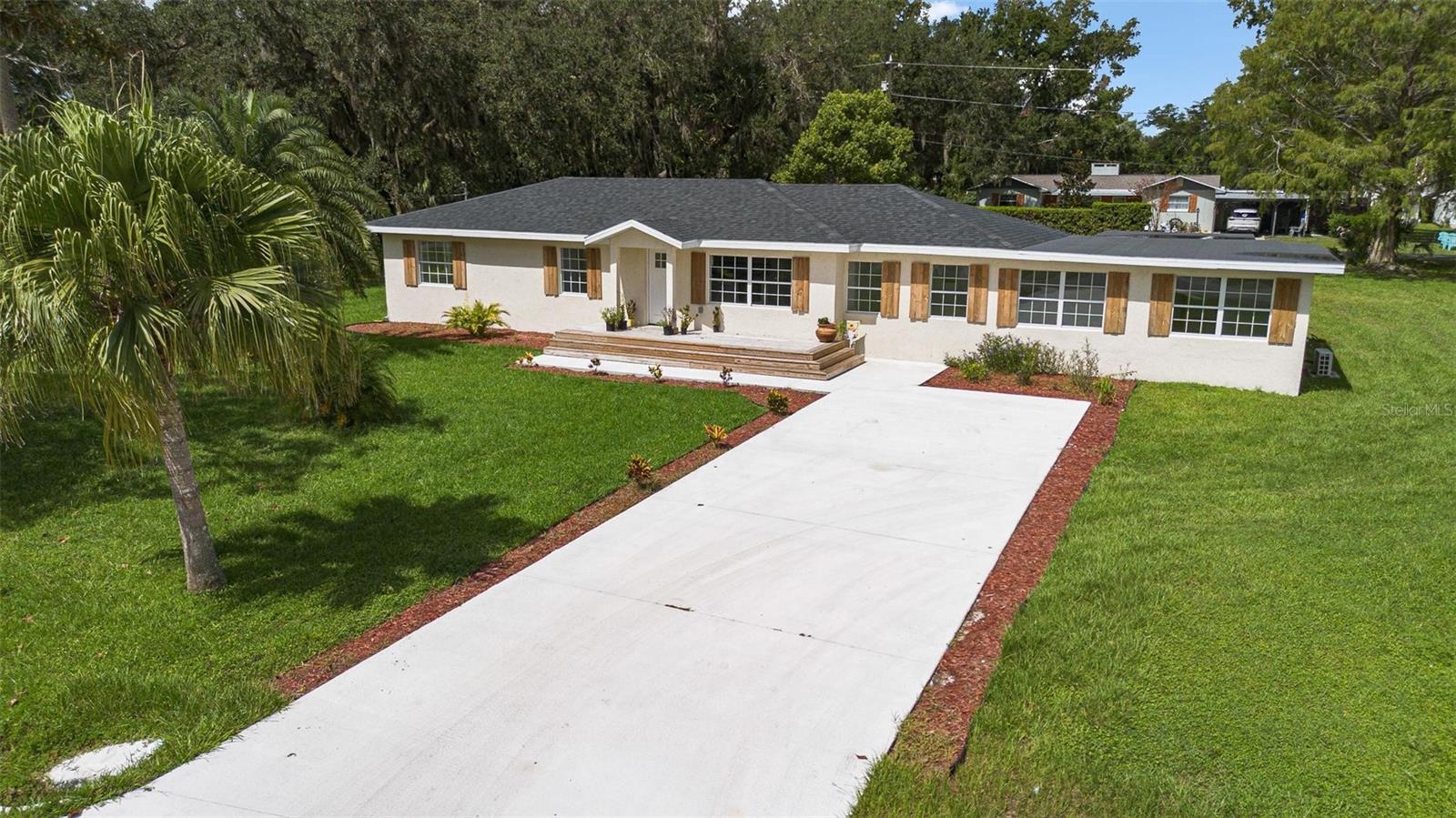 1518 LAKESIDE DR, DELAND, FL, 32720
