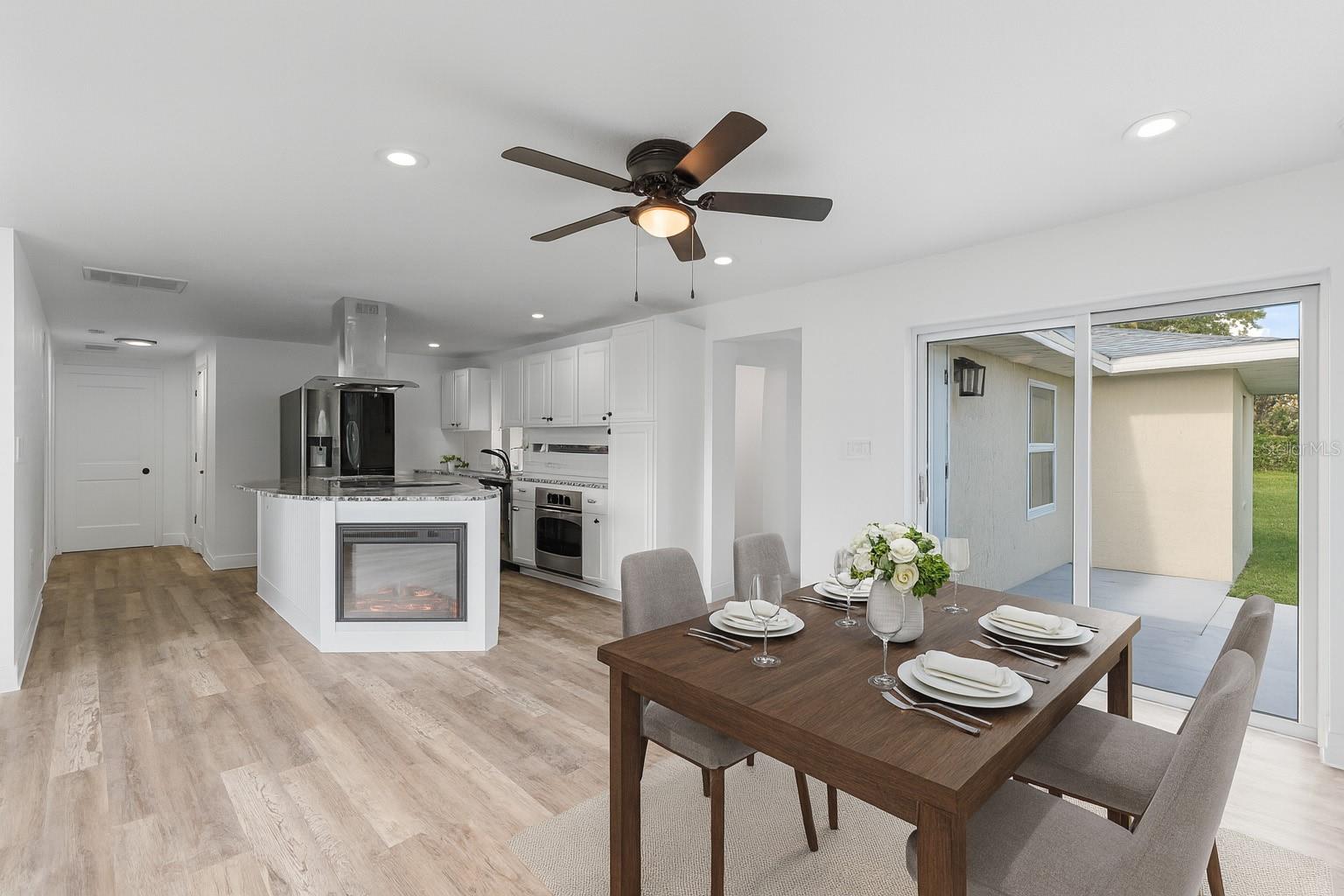 1518 LAKESIDE DR, DELAND, FL, 32720