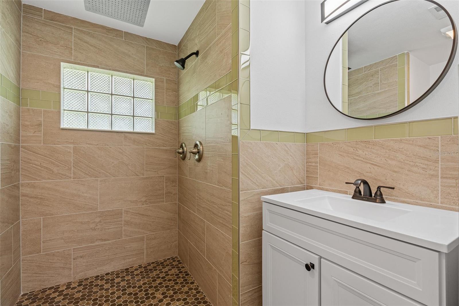 1518 LAKESIDE DR, DELAND, FL, 32720