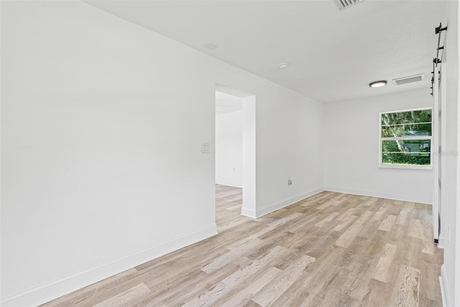 1518 LAKESIDE DR, DELAND, FL, 32720