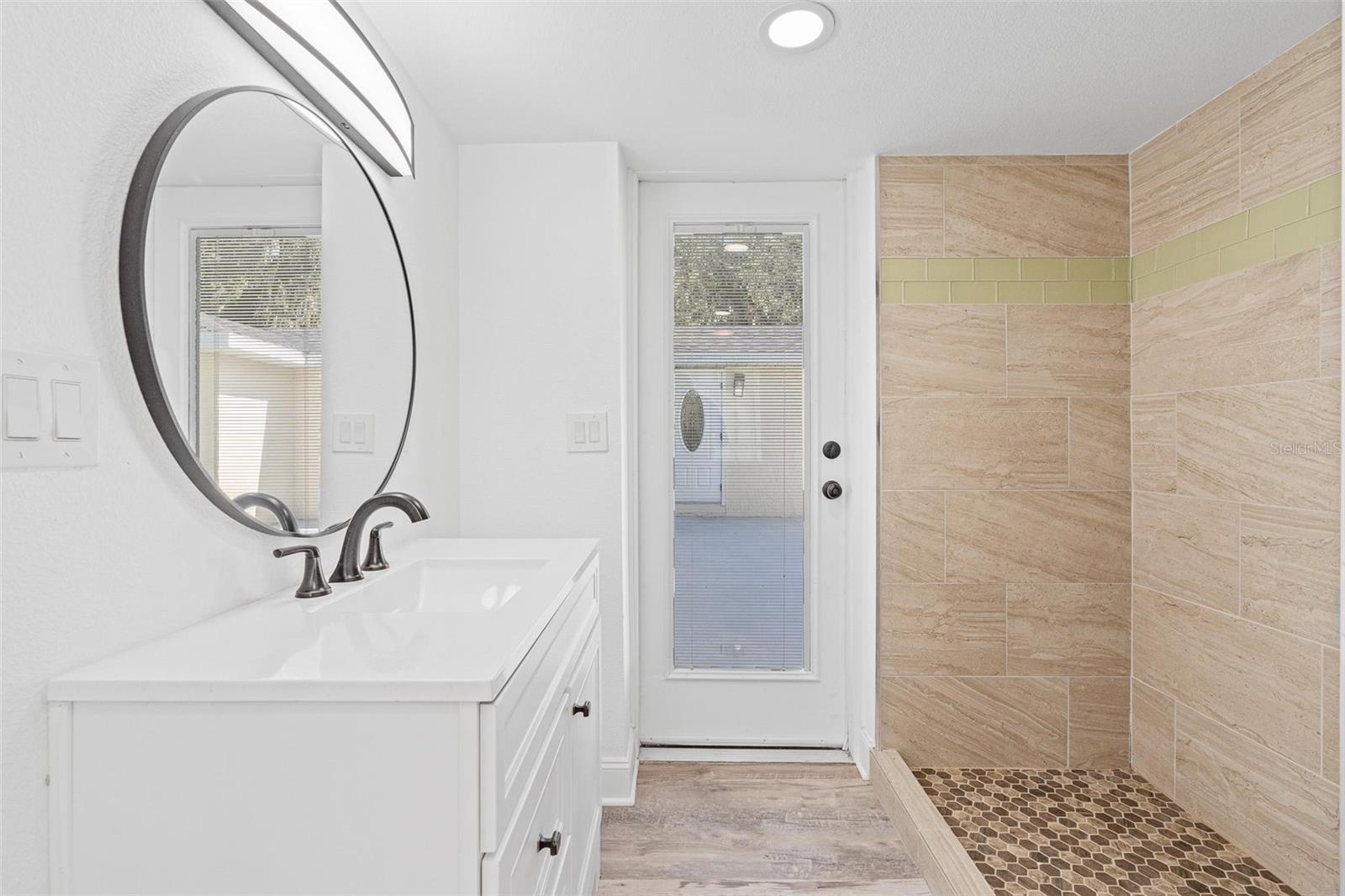 1518 LAKESIDE DR, DELAND, FL, 32720