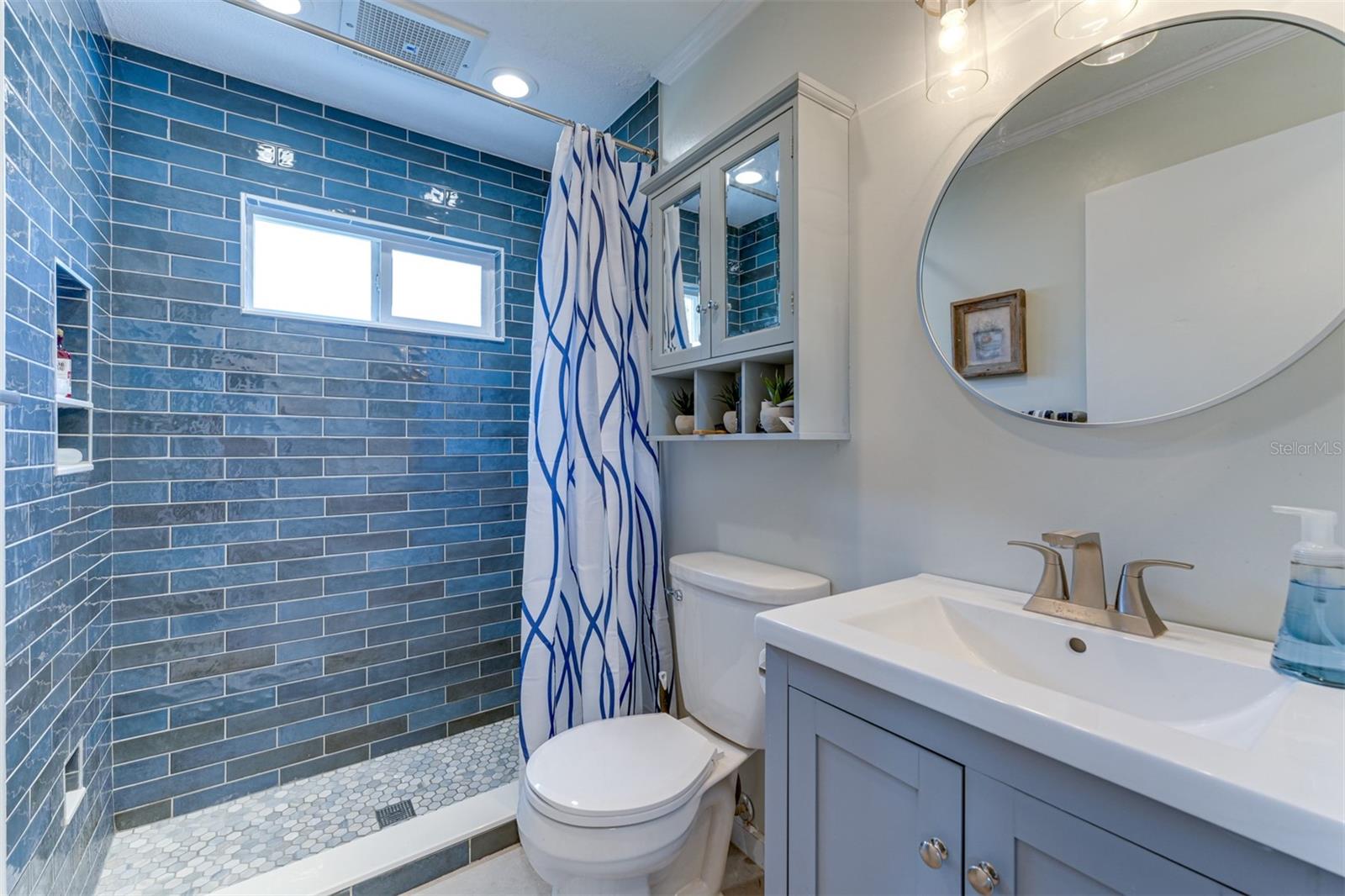 A4661852 Property Photo