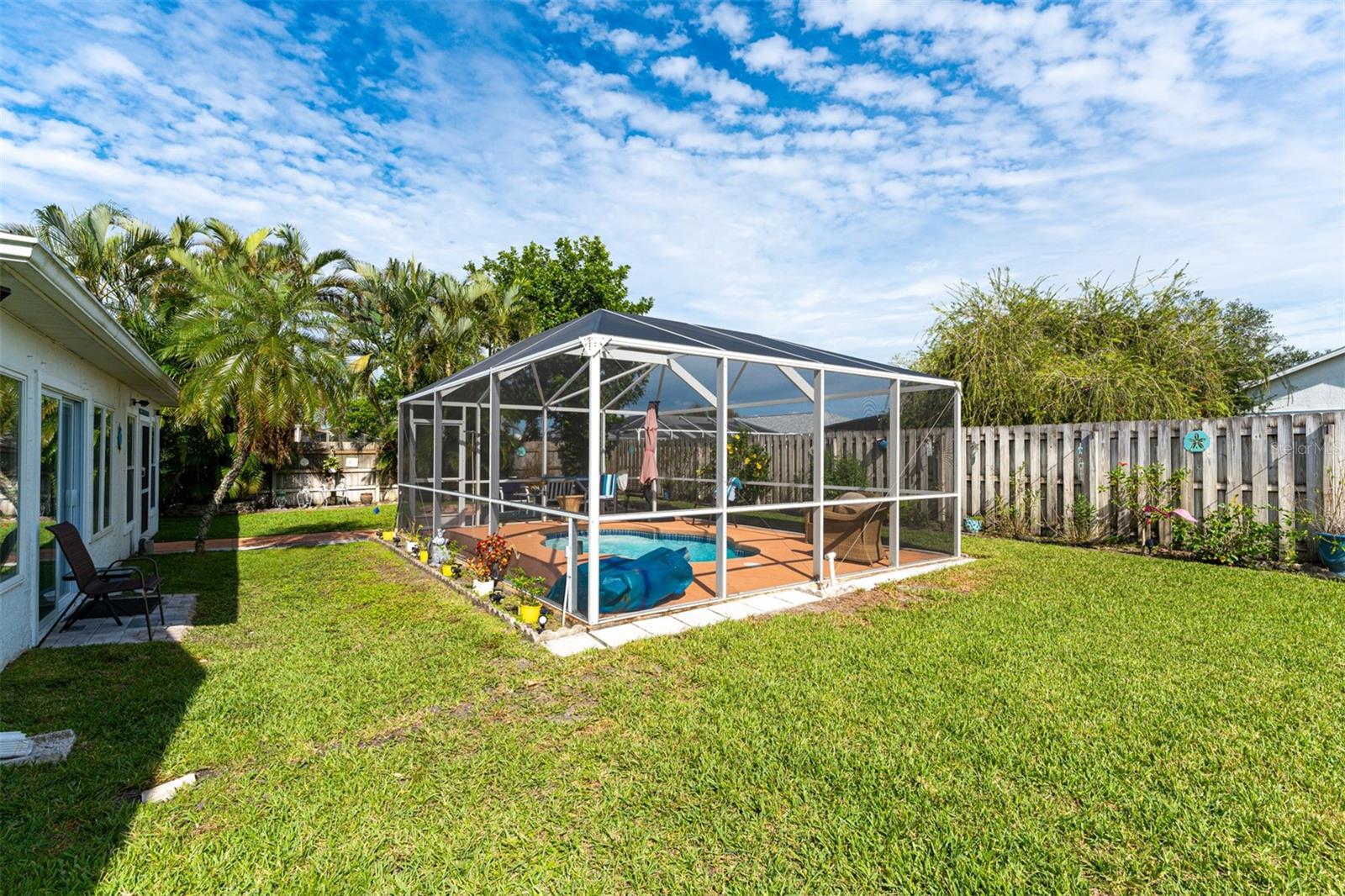 A4661852 Property Photo