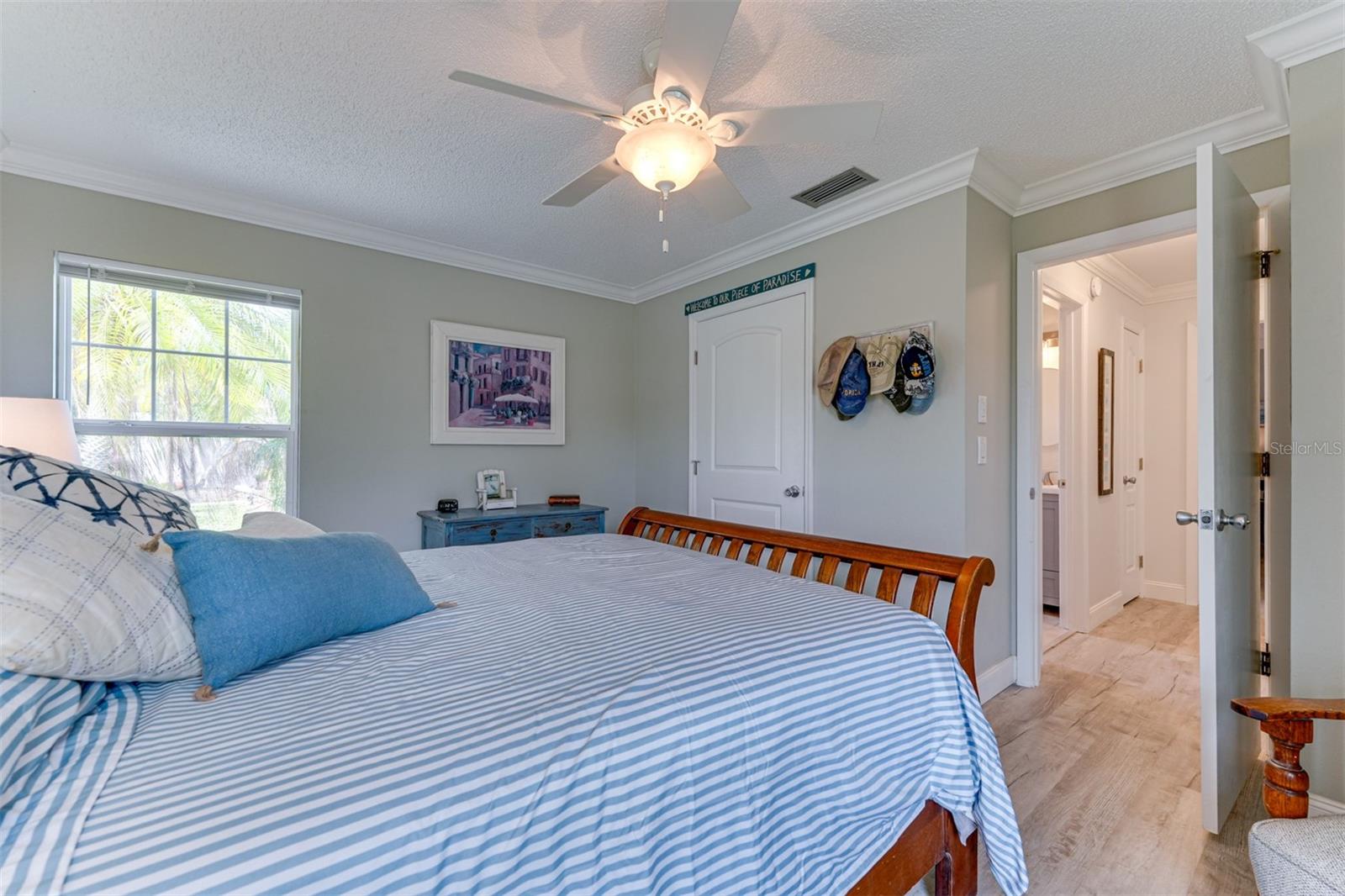 A4661852 Property Photo