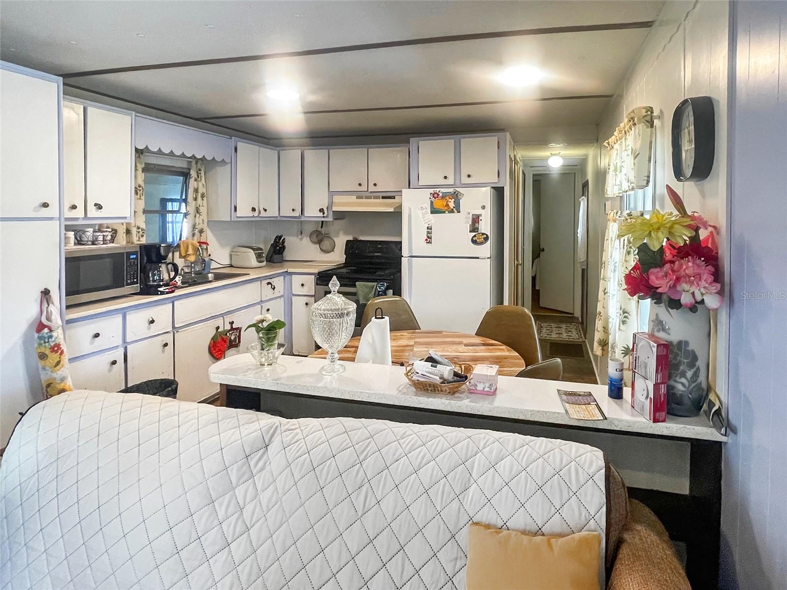 O6335293 Property Photo