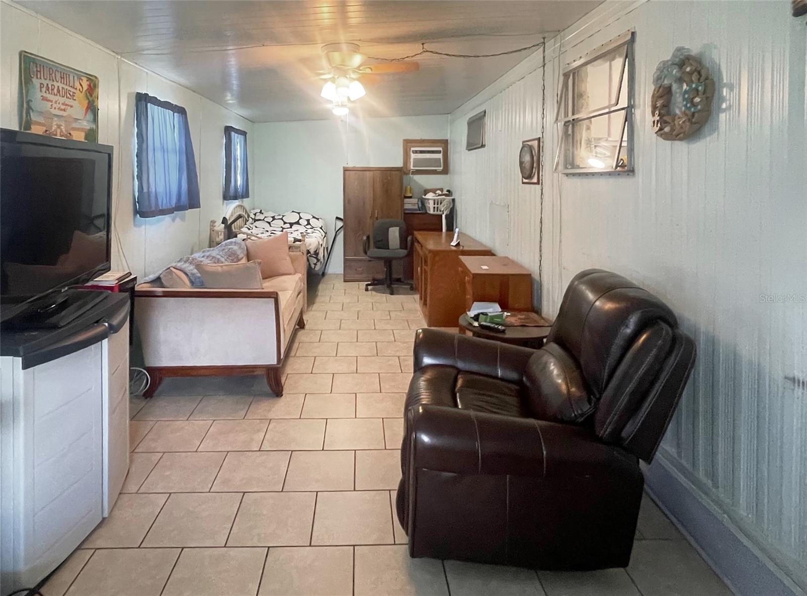 O6335293 Property Photo