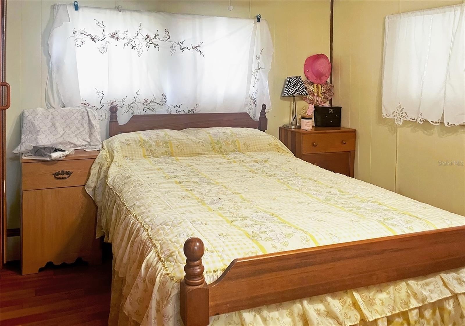 O6335293 Property Photo