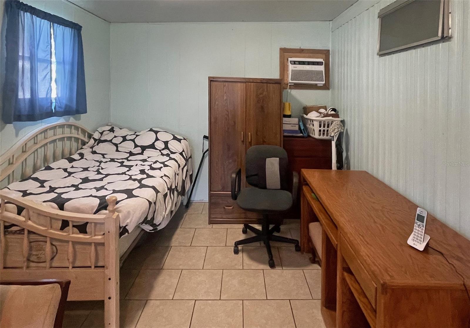 O6335293 Property Photo