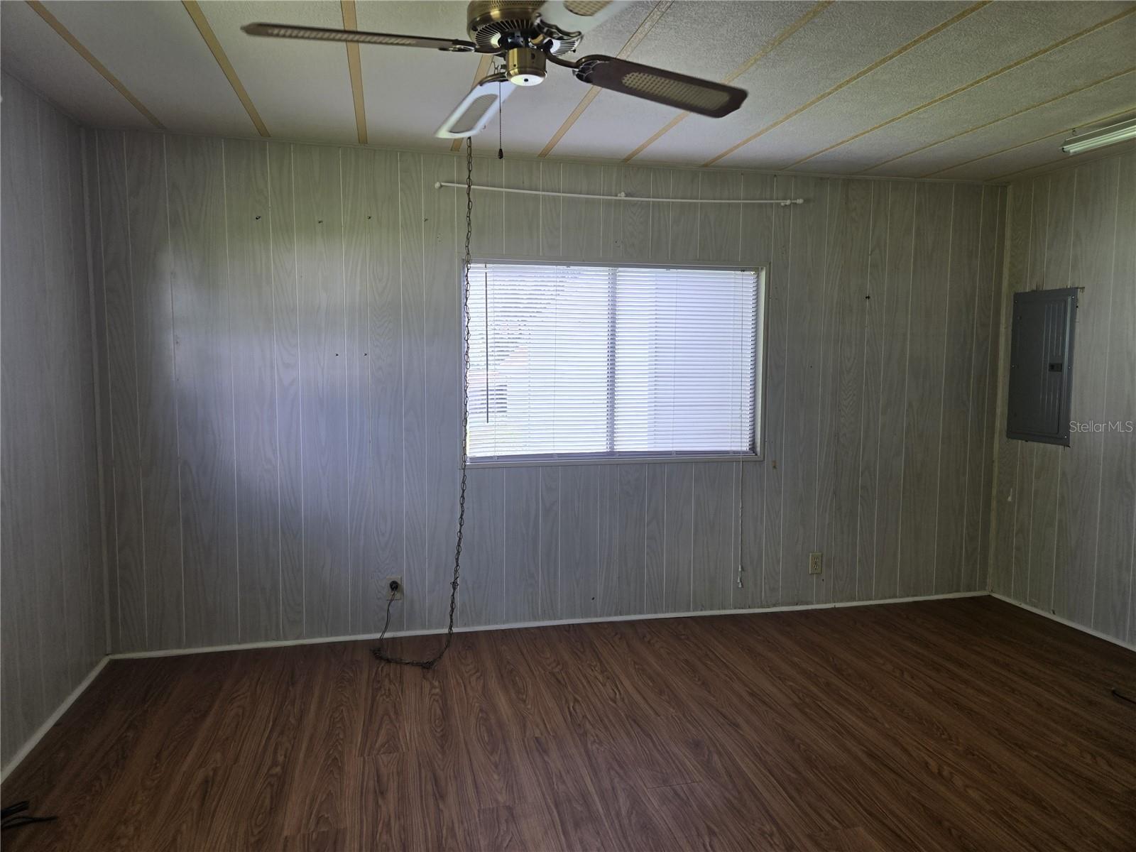 O6335307 Property Photo