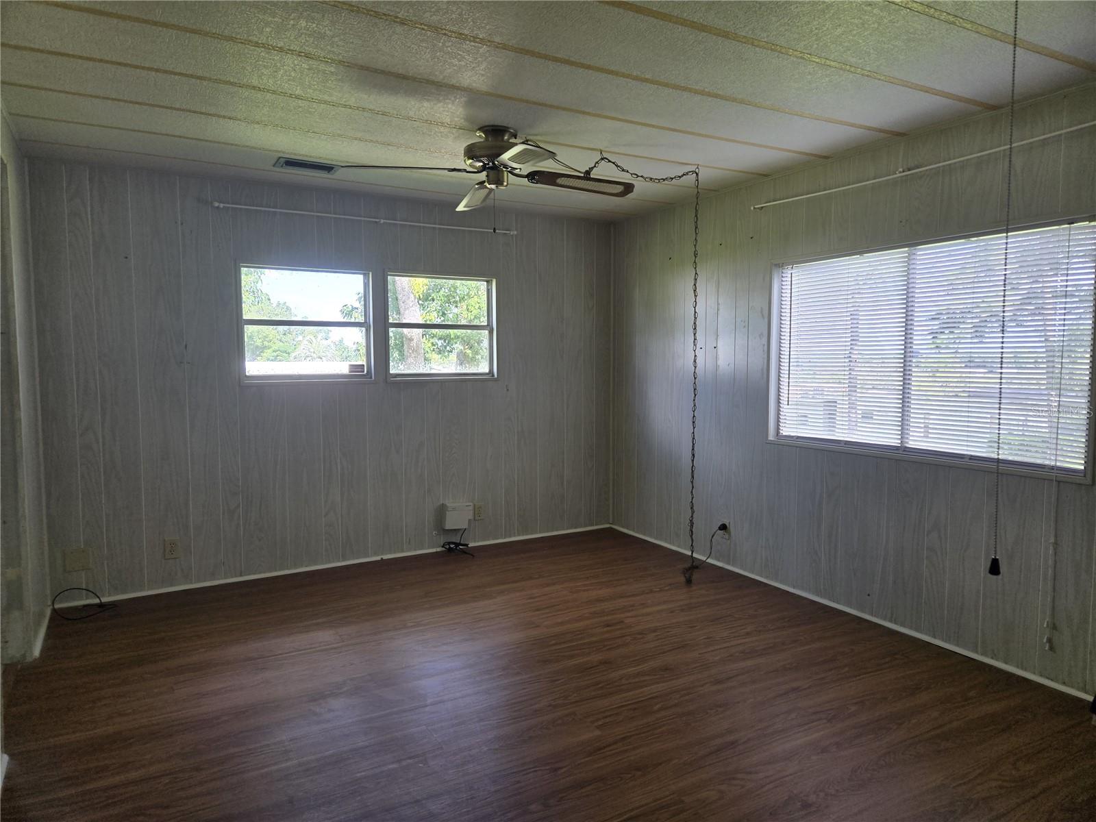 O6335307 Property Photo